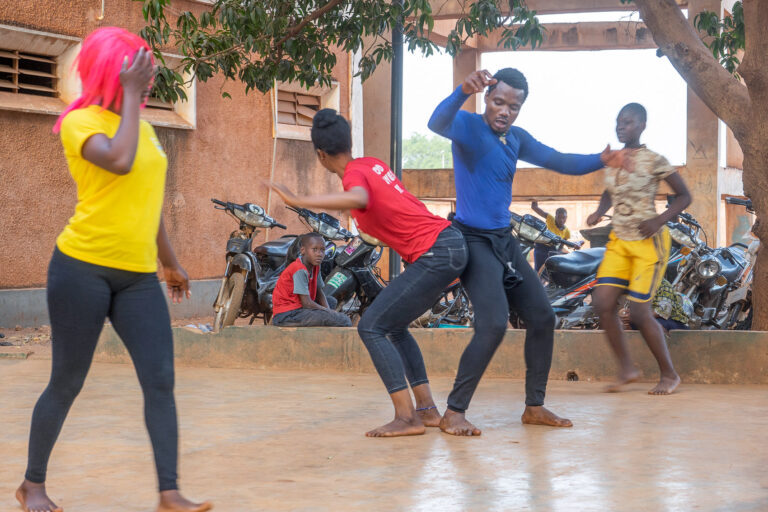 Read more about the article Drumming and Dancing in Tamale’s Culture Center