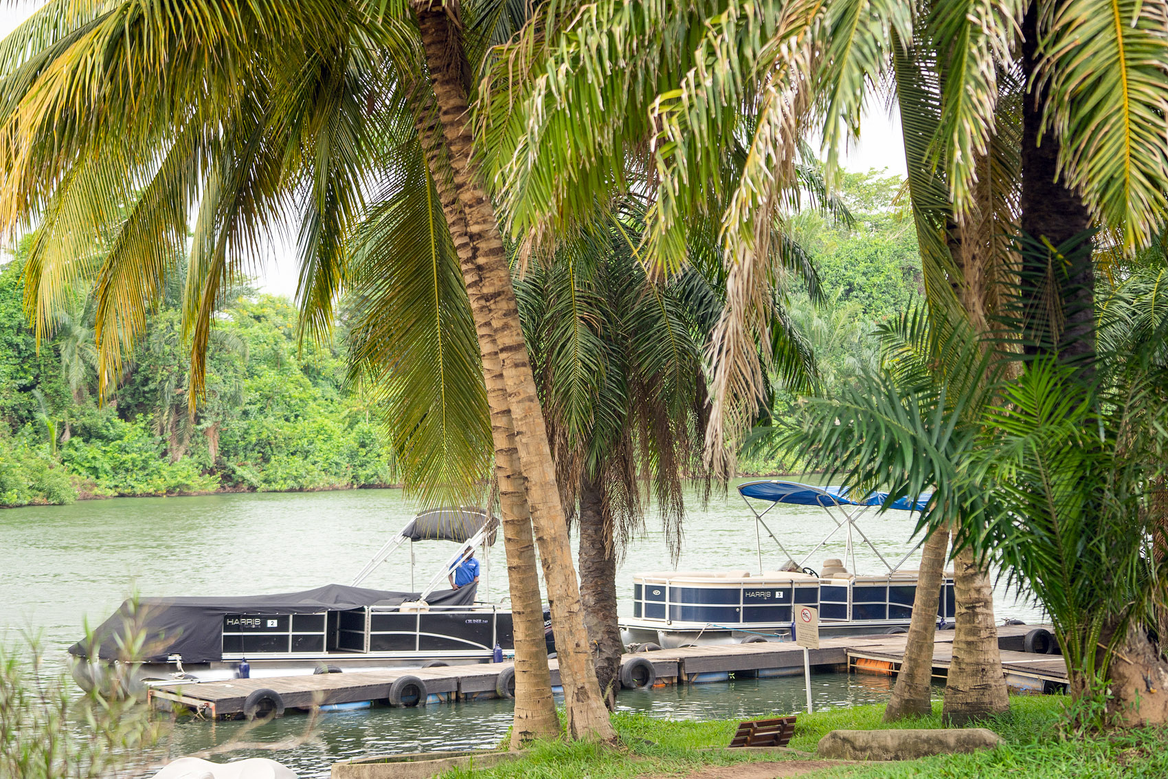 Private boat tour lake Volta in Ghana